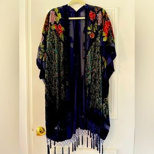 Unbelievable quality! Stunning Velvet Burnout Silk Jacket with Tassels 🦚♥️